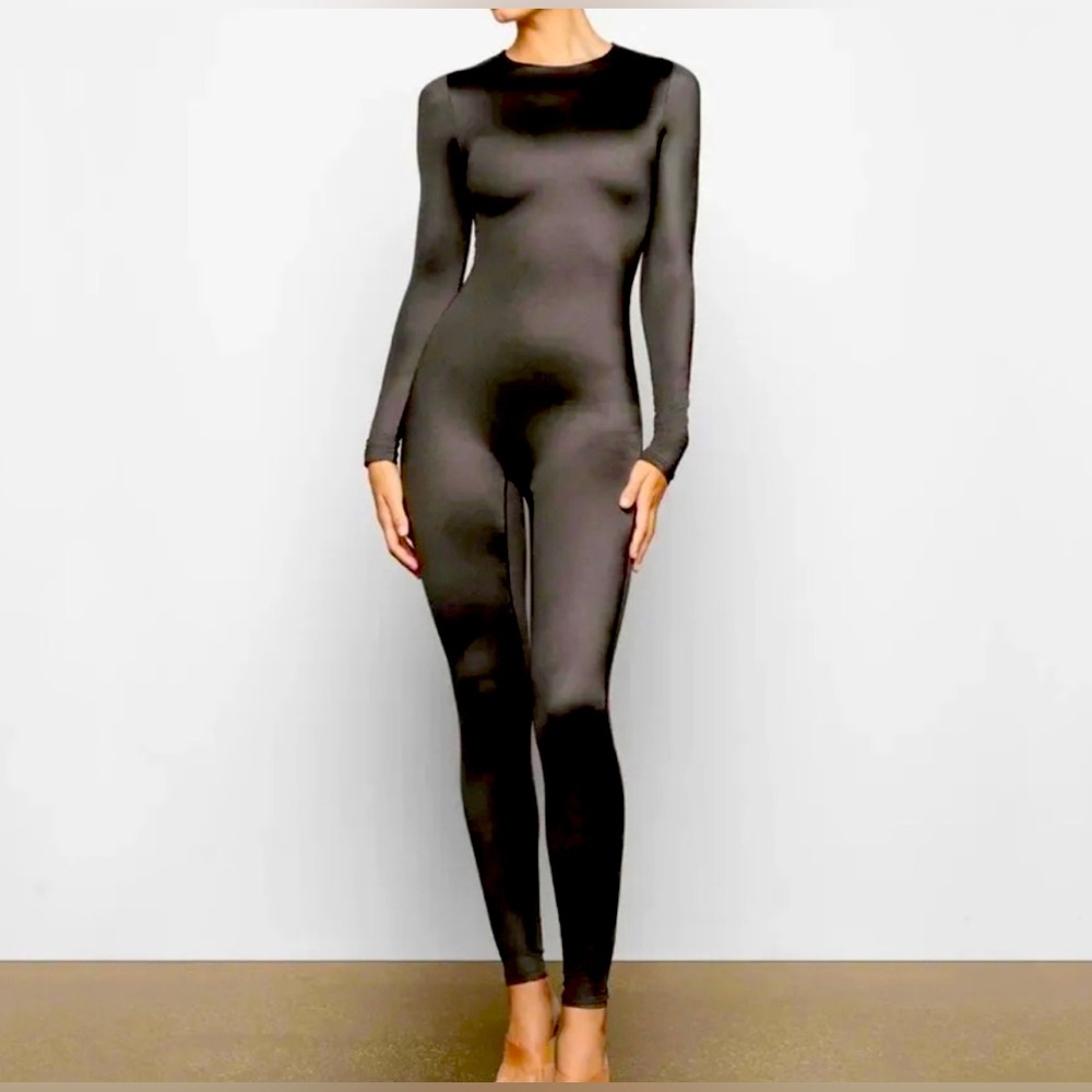 SKIMS All In One Long Sleeves Shine Bodysuit Onyx Black Size L